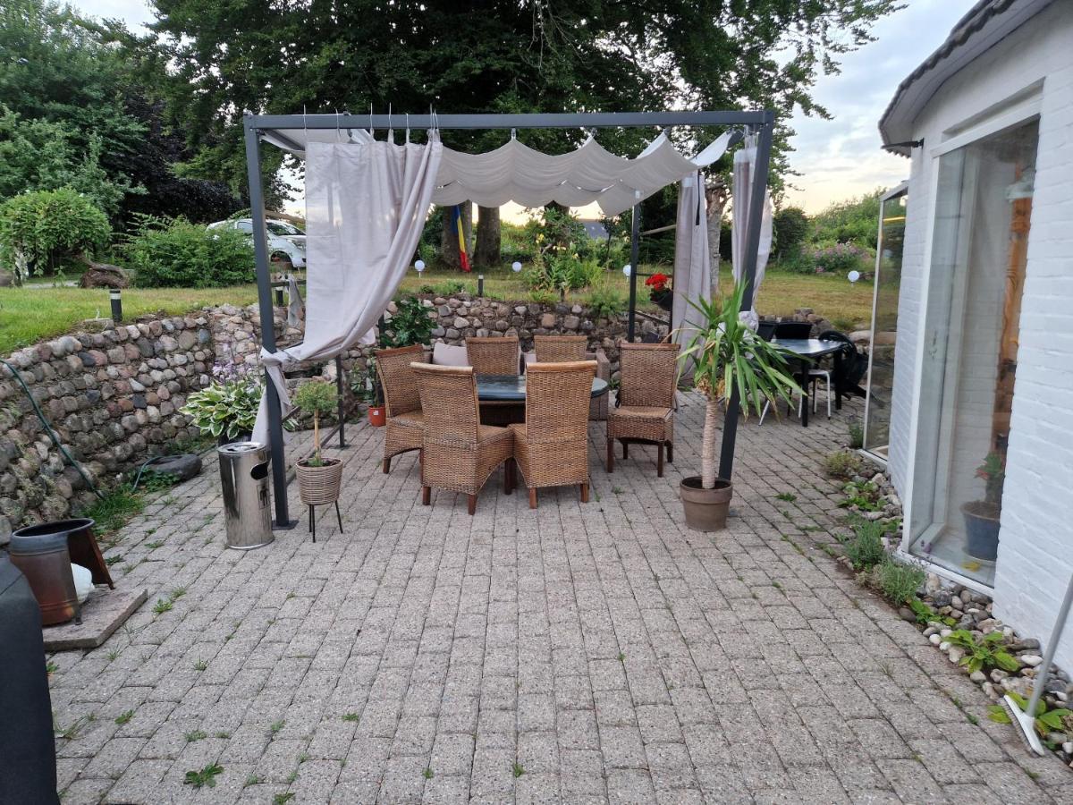Trandafir Guesthouse Егтвед Екстер'єр фото