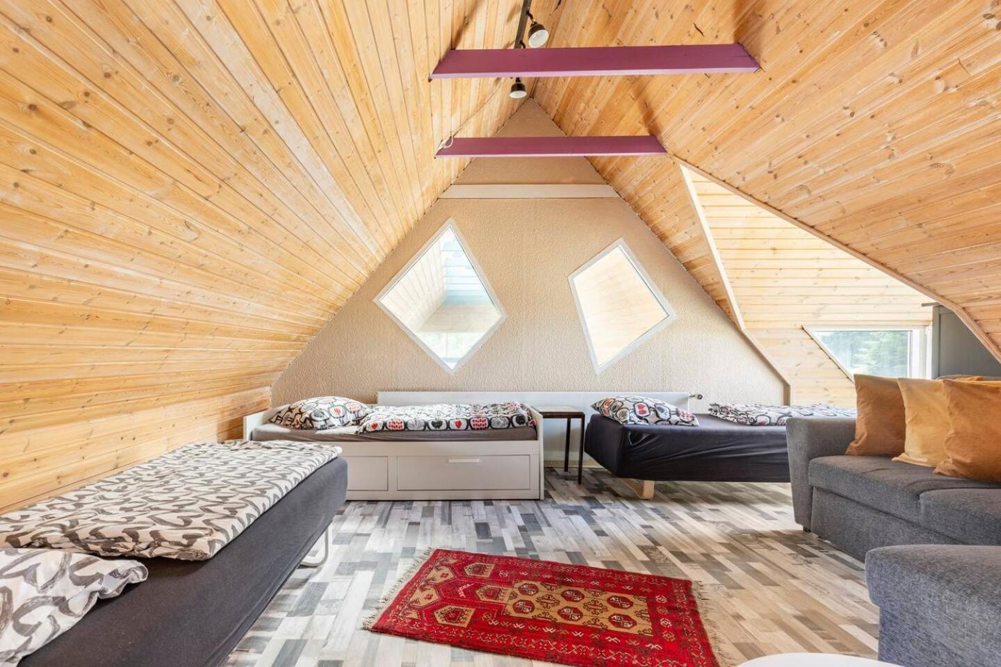 Trandafir Guesthouse Егтвед Екстер'єр фото